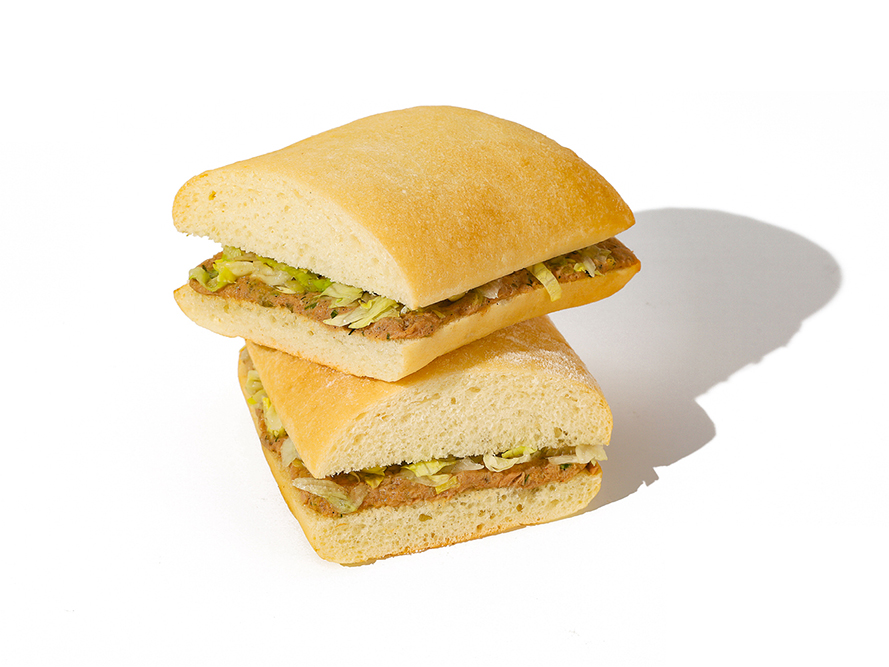 تونا كلوب ساندويتش