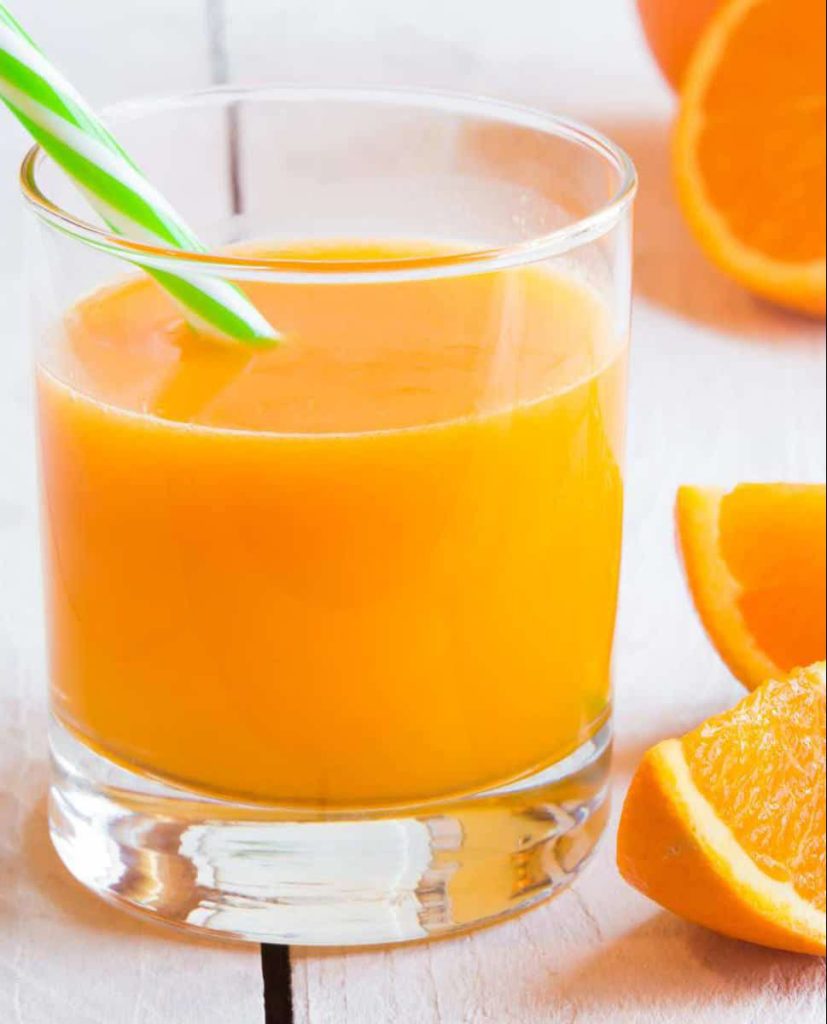 عصير برتقال طازج حجم وسط